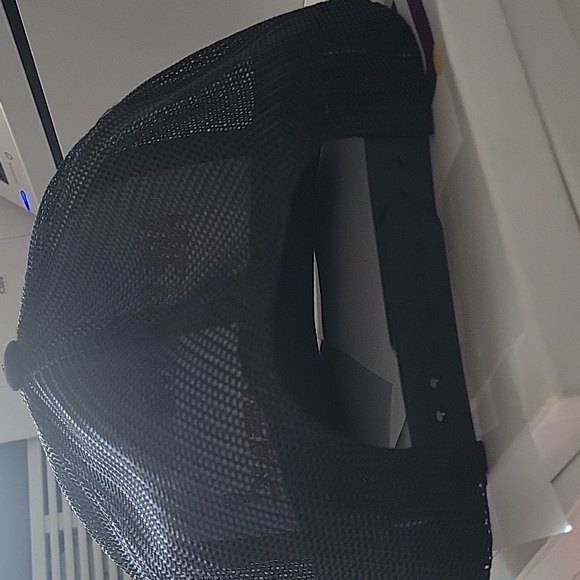 Snapback hat - Picture 2 of 2